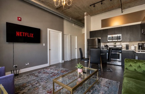 Near South Side Apartment | Premium 2BR Michigan Suite with Skyline Views Near McCormick Place & Lakefront