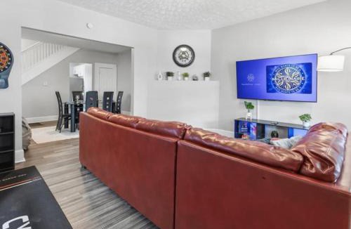 Mapleton/Fall Creek House | Prime Downtown Indy House Close to DT Indy