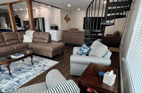 Escanaba House | Pristine Home Perfect for Family Bay Views Luxe Chef’s Kitchen Ludington Park