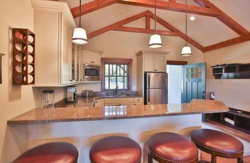 Harbor Springs House | Private 4 Bedroom-4 Bath Cottage Near Ski Resorts! Stay at True North Golf Club