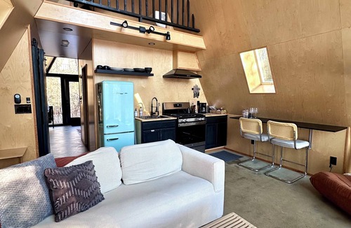 Peebles House | Private A-Frame on 20 Acres - Remote Work Friendly