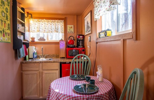 Bloomington Apartment | Private Cabin on 25 Acres with Shared Pool, Hot Tub & Fire Pit