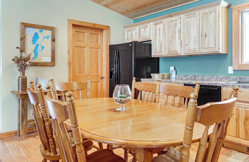 Park Falls Cabin | Private Dock, BBQ Ready: Lakefront Fifield Home!