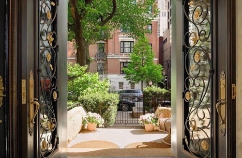 Gold Coast House | Private Historical Mansion,Luxury Home in Chicago’s Gold Coast, Event-Capable.