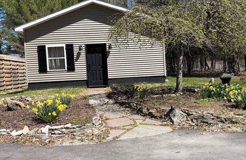 Acme House | Private Home 5 mins to Horse Show/Hiking/Golf