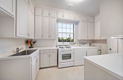 Dickinson Villa | Private Mansion Retreat Basketball Court and More