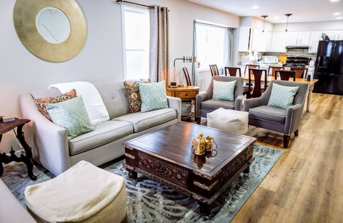 Kentwood House | Private oasis huge heated inground pool with hot tub close to Grand Rapids