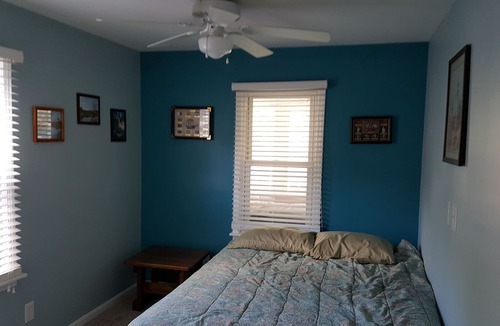 Sister Lakes House | Quaint and Roomy Cottage On Beautiful Dewey Lake!!