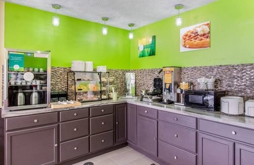 Grand Rapids Hotel | Quality Inn Grand Rapids Near Dowtown