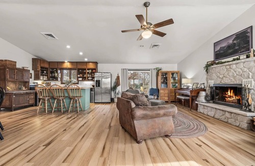 Park Ridge House | Quiet 3 bedroom family friendly bungalow in peaceful Stevens Point
