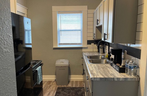 Lansing House | Quiet 3 Bedroom home Near downtown