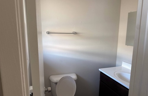 East Hazel Crest Apartment | Quiet 3BR Retreat Walk to Wind Creek Casino
