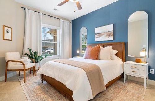 Auburn House | Quiet 3BR with Workspace, 10 Min to AU & RTJ, Family Friendly, Sleeps 8!