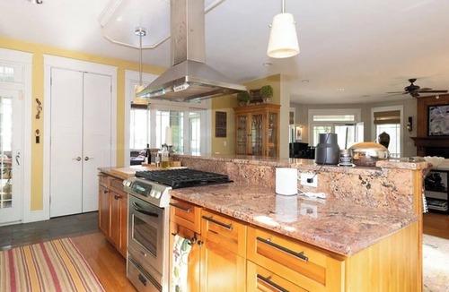 Glenn Haven Shores House | Quiet setting 15 min from Saugatuck/South Haven with easy beach access