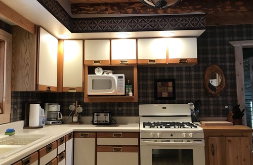 Rapid River Cabin | Rapid River Rustic Lodge, with plenty of space!