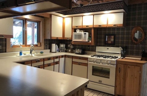 Rapid River Cabin | Rapid River Rustic Lodge, with plenty of space!
