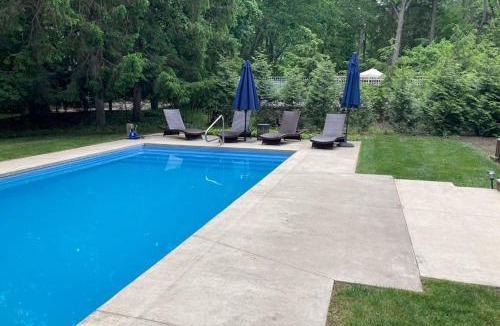 Harbert House | Ravenswood Pool House