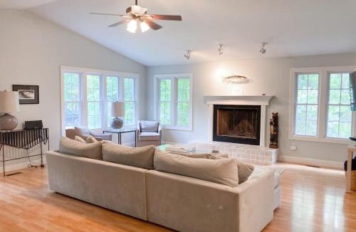 Harbert House | Ravenswood Pool House