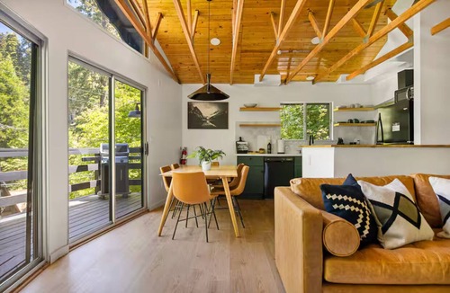 Arrowhead Villas Cabin | Refined Treetop Couples Retreat Yoga & Spa SunDeck