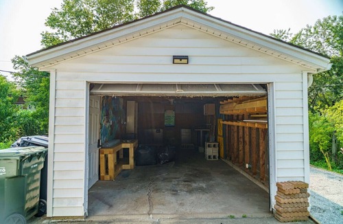 Urbana House | Relax in Urbana in this charming 2-bedroom house. Ideal for Travel Nurses
