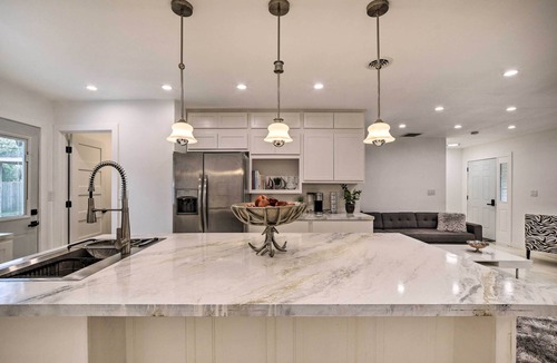 Griffith House | Renovated Griffith Family Home in Chicagoland Area
