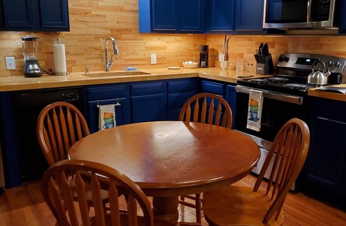 Central City Apartment | Renovated Historic 3rd Floor Loft in Heart of Downtown Birmingham