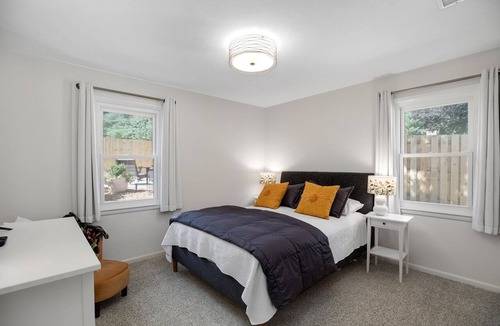Ann Arbor House | River Rock Guest House | Quiet Haven Near Ann Arbor, U-M & River Trails