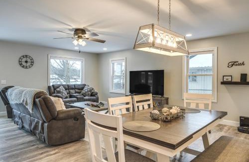 Hope House | Riverfront Michigan Cottage w/Fire Pit & Kayaks!