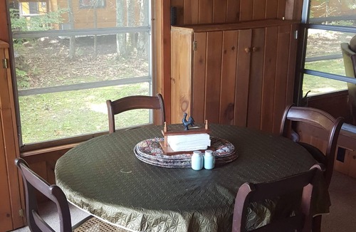 Cheboygan Cabin | Rustic Cedar Log Cabin on Beautiful Mullett Lake.