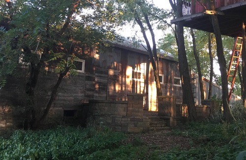 Lafayette County House | Rustic, cozy children's loft at Oak Springs Farm