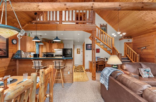 Merrimac Cabin | Rustic Ridge Cabin 103 - Private Woodland Retreat near Devil's Lake State Park