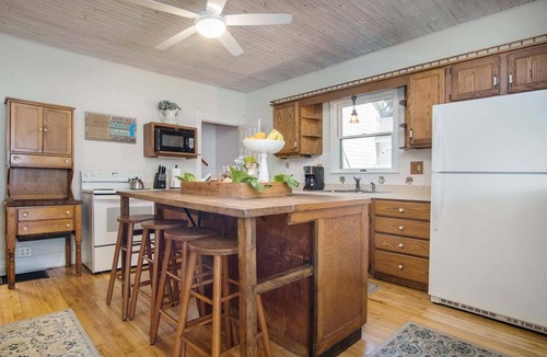 Saugatuck House | Saugatuck Lodge: Private Pool, Hot Tub, Fireplace, Downtown Saugatuck, Sleeps 22