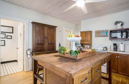 Saugatuck House | Saugatuck Lodge: Private Pool, Hot Tub, Fireplace, Downtown Saugatuck, Sleeps 22
