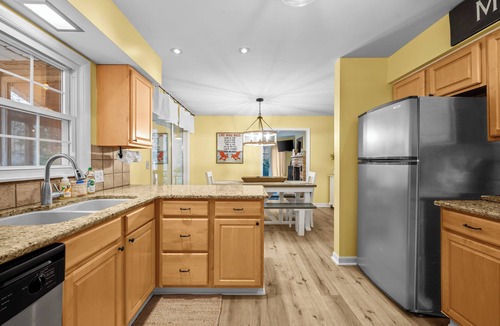 Shorewood-Tower Hills-Harbert House | Sawyer Cottage Just Steps from Warren Dunes State Beach!