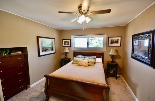 Okauchee Lake House | Scenic 4 bedroom WI Lake Home - Newly Renovated!
