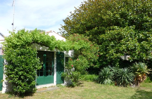 Saint-Trojan-les-Bains House | Seaside house, 20 meters from small beach, 500 m from port, shops n' restaurants