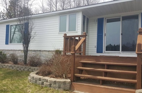 Steuben Cottage | Secluded lakeside Cottage in the heart of National Forest- down UP back roads.