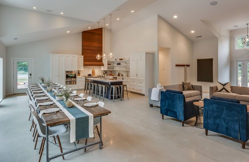Union Pier House | Secluded Luxury Estate w/3 Homes, Pool, Hot Tubs, Fire Pits