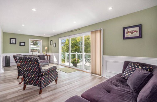 Sturgis House | Serendipity on Grey Lake - Sturgis, MI