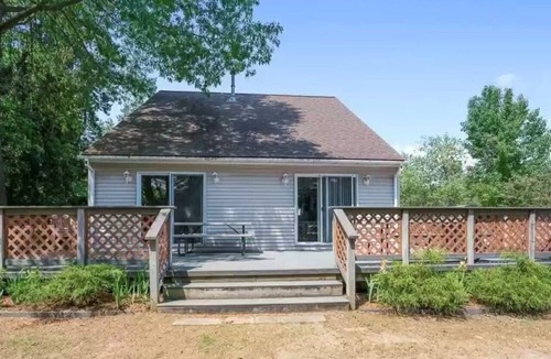 Silver Lake House | Silver Lake Home with beach access, neighborhood pool and games!