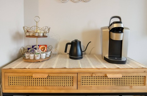 Traverse City Condo | Sip, Stay & Explore Traverse City Wine Country. Near all TC has to offer!