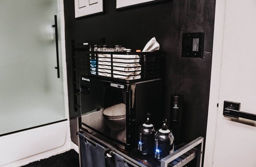 Near South Side Apartment | Skyline Serenity: Sauna, Hot Tub, Peloton, Views, Free Parking, Wifi