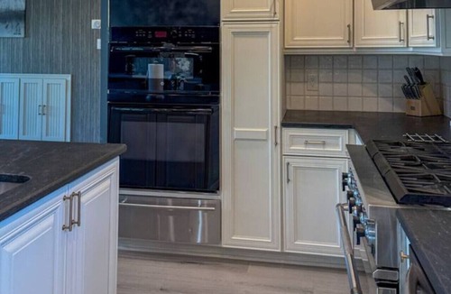 Miller Beach House | Spa-quality amenities, dog friendly, close to trails, IN Dunes Nat’l Park