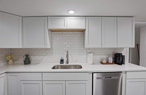 Berwyn House | Spacious 5-bed 2-bath house - Berwyn