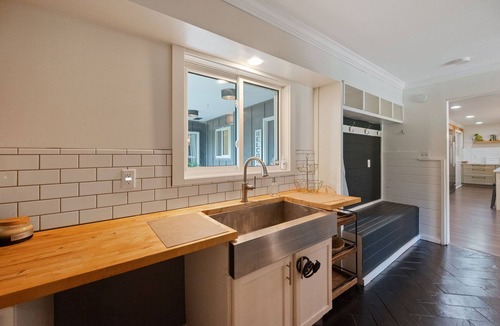 West Lafayette House | Spacious 5-bedroom house with a pool in wonderful West Lafayette with AC, WiFi