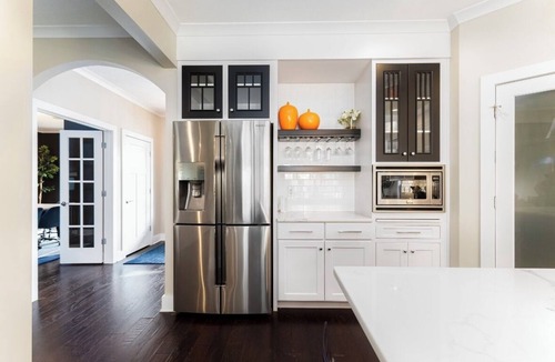 Northeast South Bend House | Spacious 5-bedroom house with hot tub and theatre room in charming South Bend