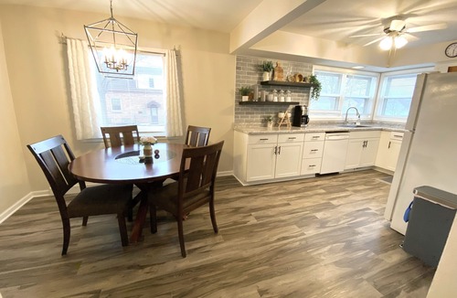Milwaukee Apartment | Spacious & Cozy Unit in the Heart of Milwaukee