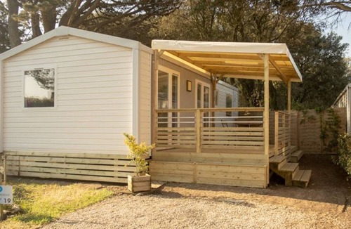 Saint-Michel-Chef-Chef House | Spacious mobile home 6 people, terrace