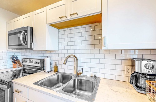 Elkhart House | Spacious gem with ample outdoor space, deck, & AC - quick drive to Notre Dame