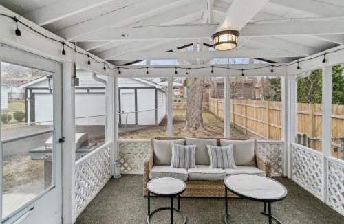 Russell House | Spacious home near DT Libertyville With Rec Room